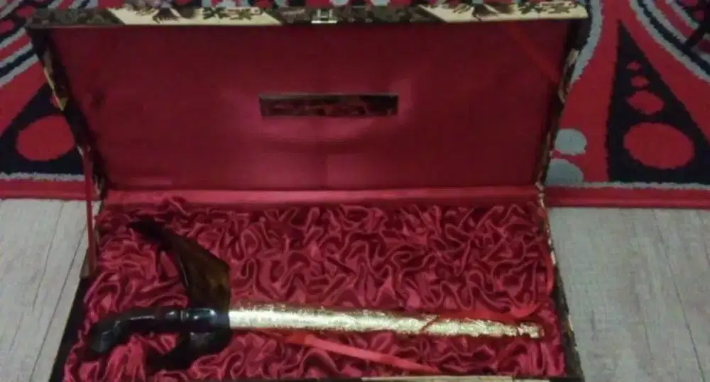 Jual keris hadiah pak Fadli zon