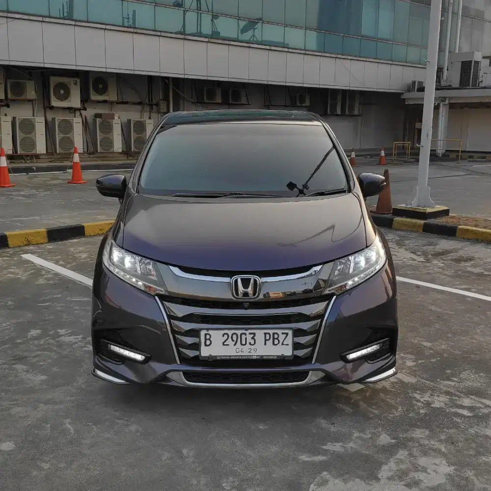 Honda Odyssey 2.4 E Prestige 2019 Ungu