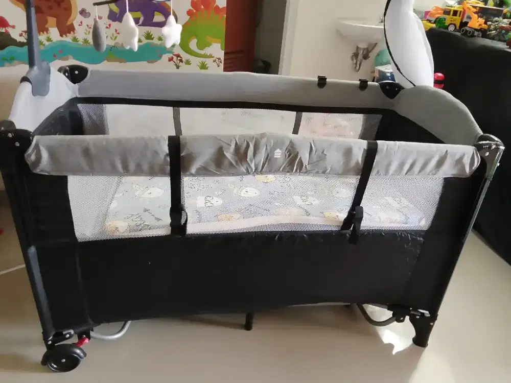 Baby crib new born