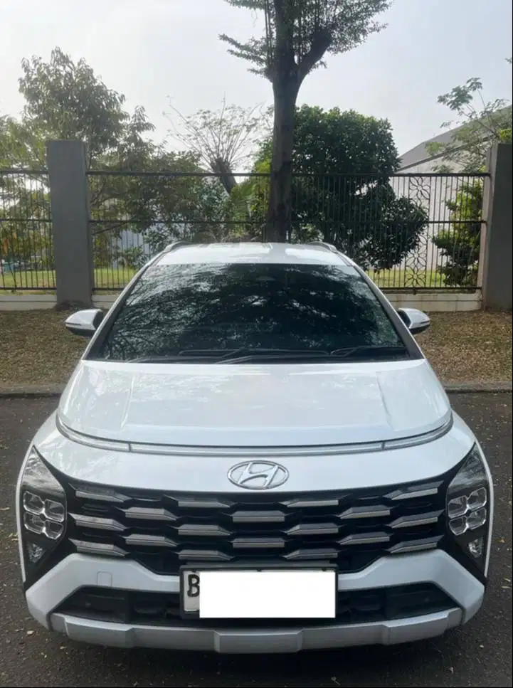 DIJUAL Hyundai Stargazer X Prime 1.5 AT Putih 2023 KM 25.000 an