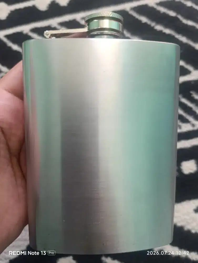 Botol stainless minuman