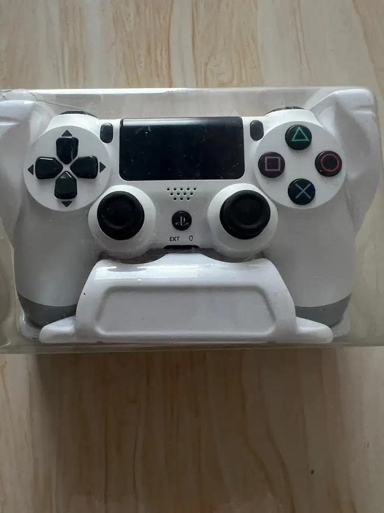 Stick PS-4 jarang pakai