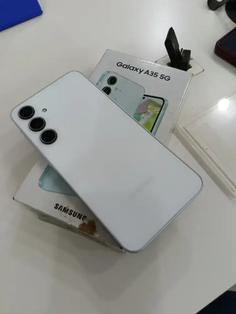 Samsung A35 5G 8/256,barang bagus no minus,box,sangat terawat.