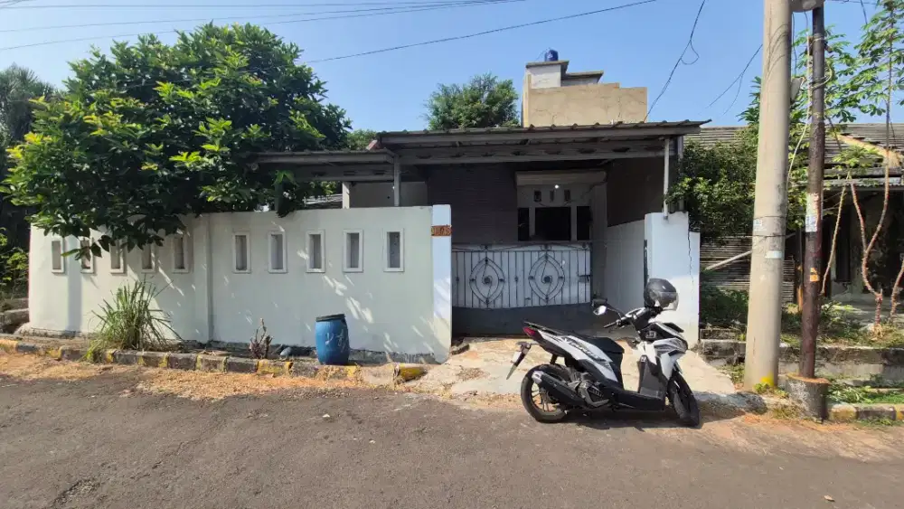 (STRATEGIS) Rumah Nyaman dan Asri di Sawangan Permai