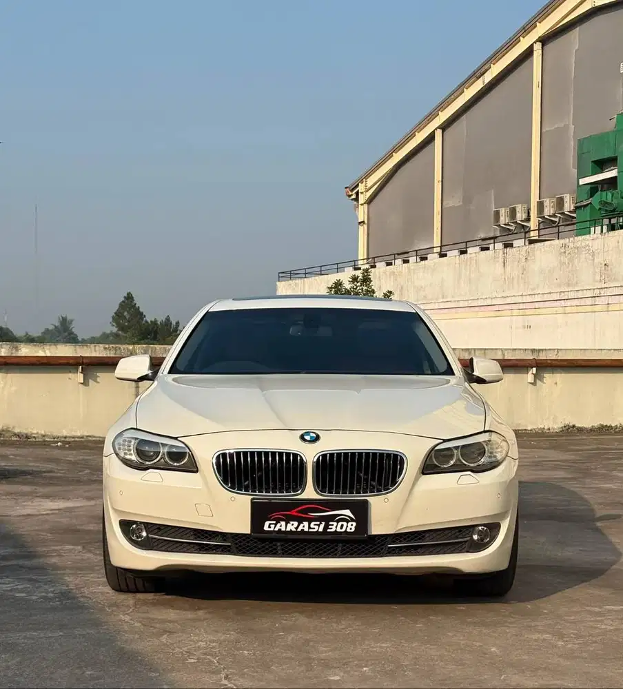 BMW 520i 2.0 AT F10 2012 Putih