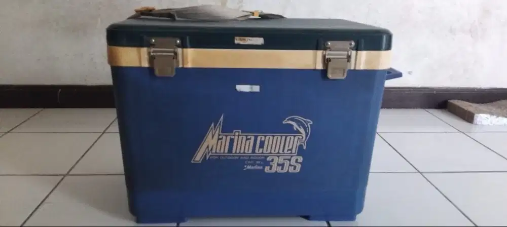 Lion Star Cooler Box
