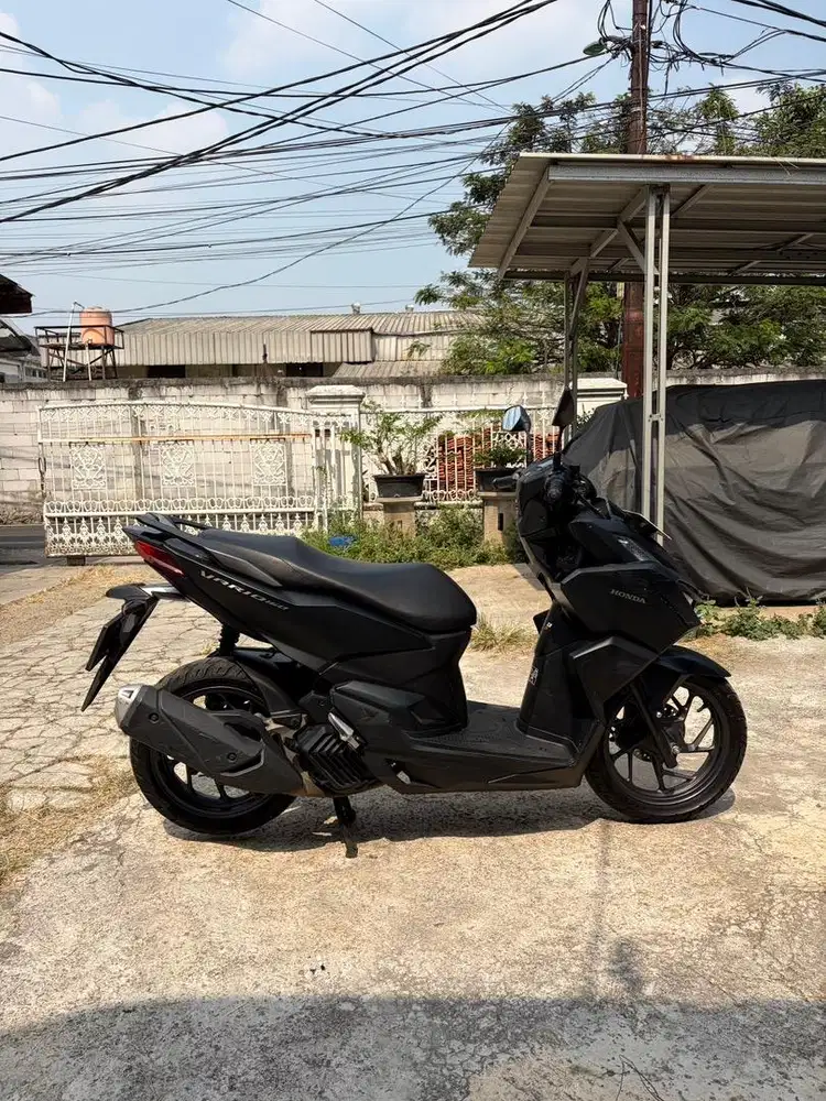 Honda Vario 160 CBS 2022 Hitam