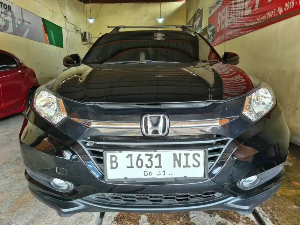 Honda HR-V 1.5 E Automatic Tahun 2017
