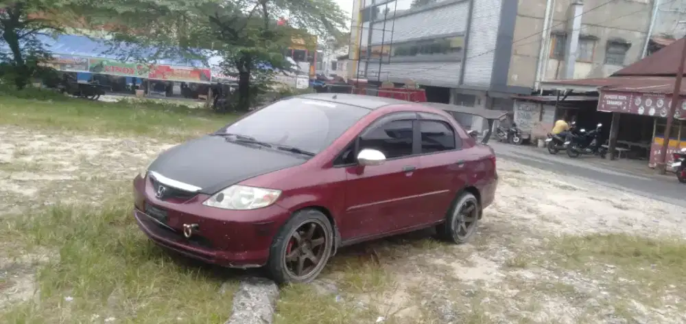 Di jual mobil Honda city surat2 LKP BPKb,STNK,faktur,kunci,remot 2