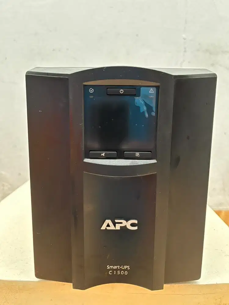 UPS APC Smart C1500 LCD 1500VA 900W Original - Tested Normal