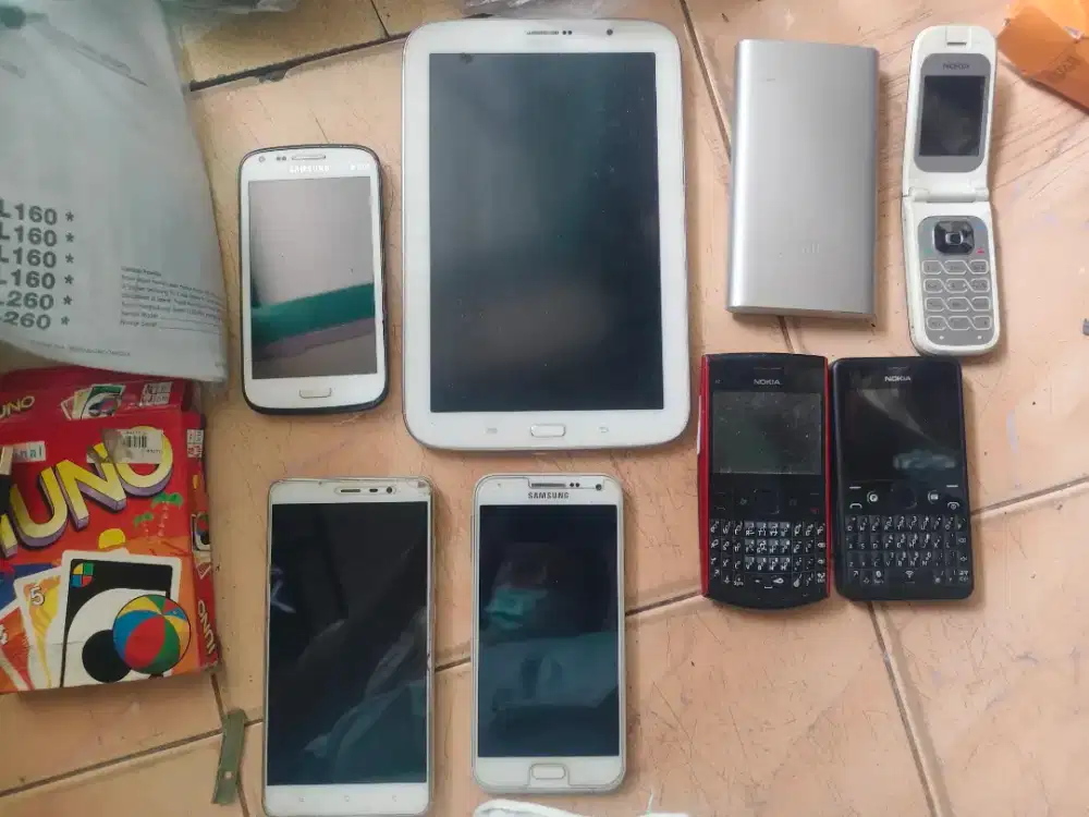 Borongan HP Rusak/Mati Samsung Nokia Xiaomi + Tablet untuk Sparepart