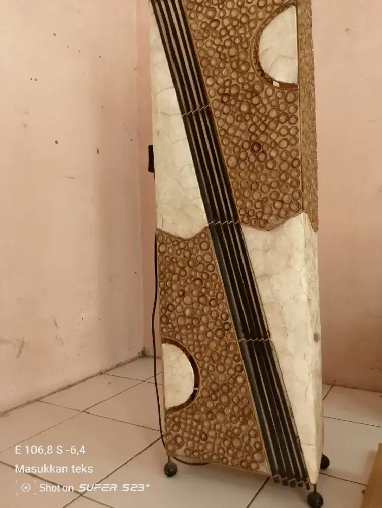 Lampu tidur kamar