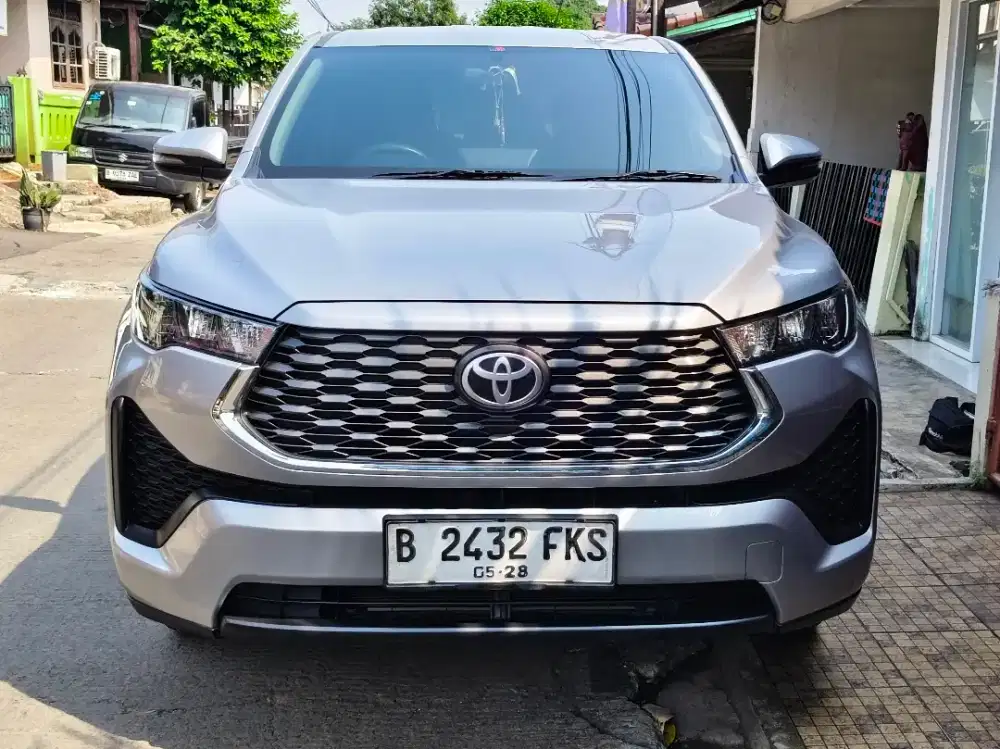 Toyota Kijang Innova 2023 Bensin