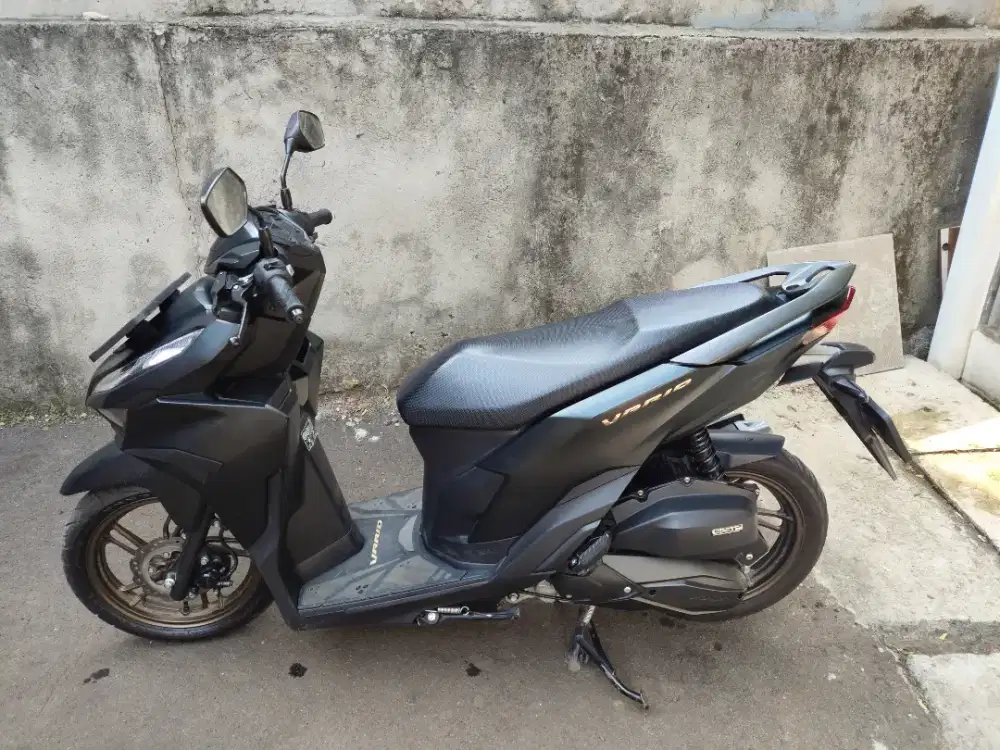 DI JUAL VARIO 125 CBS ISS