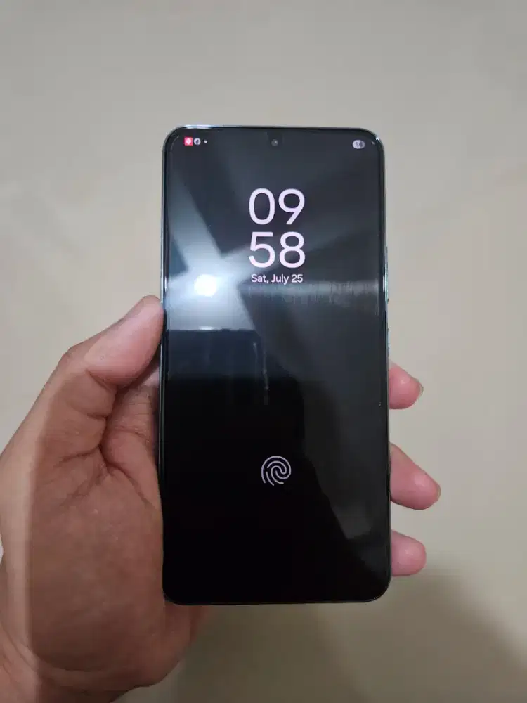 Samsung S22 5G 8/128GB hp charger only fullset mulus pemakaian ex Sein