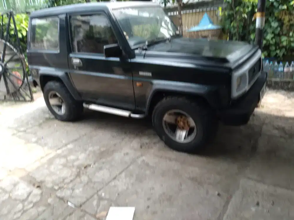 DAIHATSU FEROZA