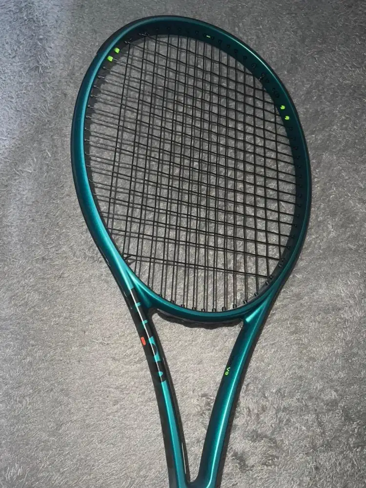 Raket Tenis Wilson Blade 100L V9 285g