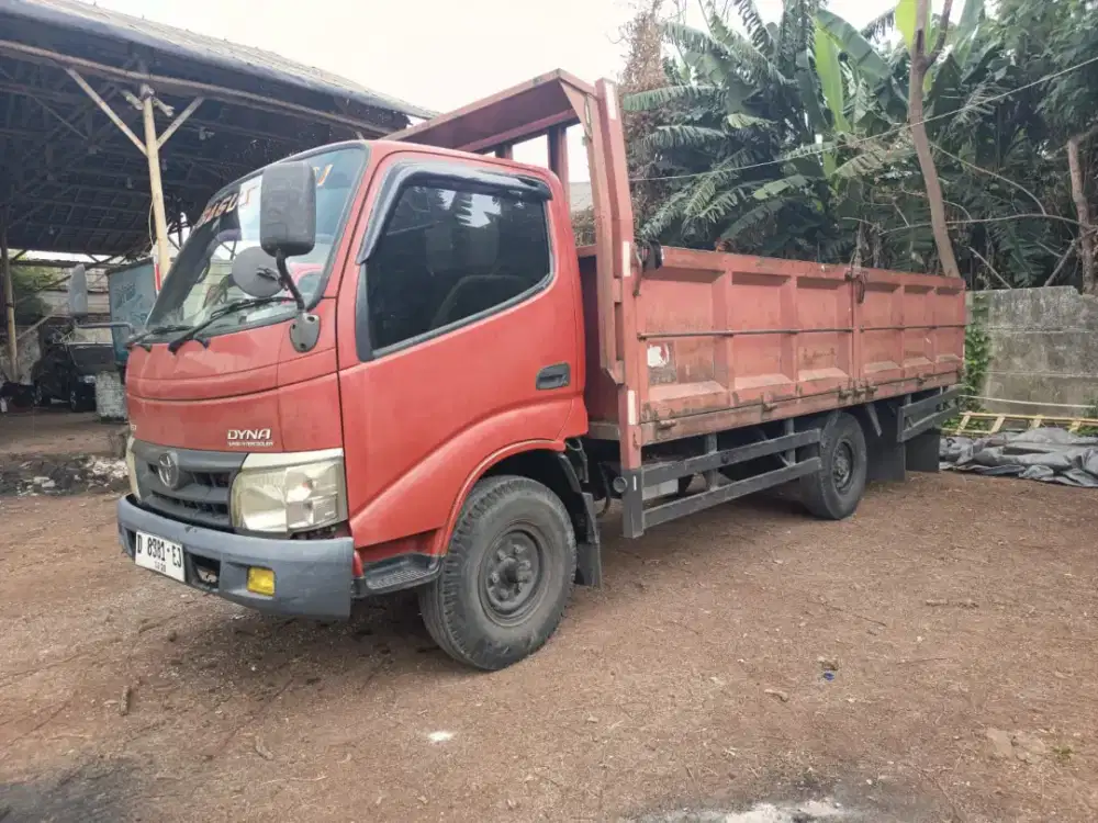Engkel Toyota Dyna long 2013