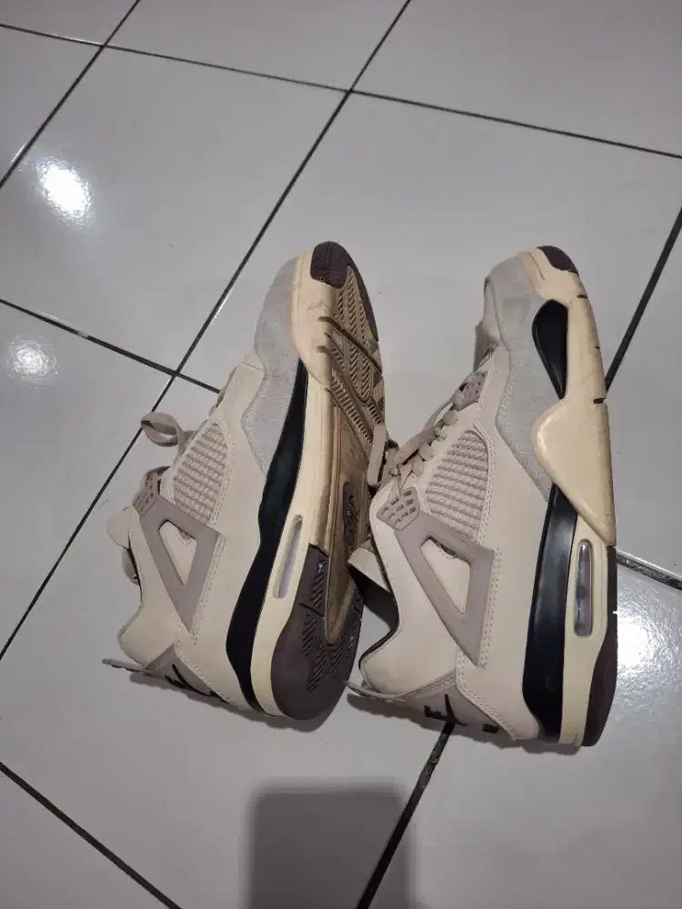 Sepatu Nike Jordan Retro uk 43