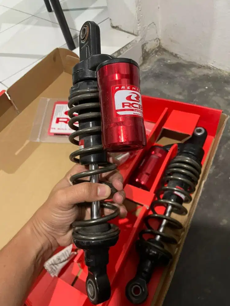 Shock belakang RCB MB2 335 mm Ori