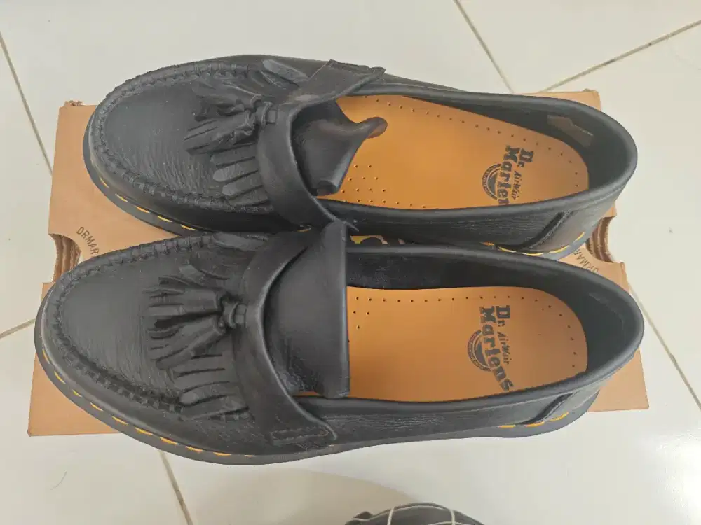 Dr martens adrian YS black ukuran 41
