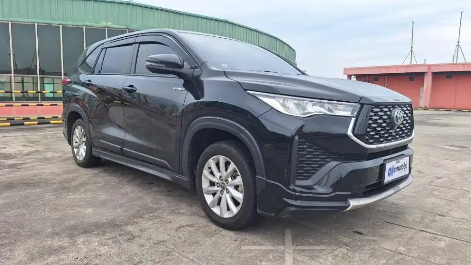Toyota Kijang Innova 2.0 Zenix V HV CVT Modellista Hybrid-AT 2022