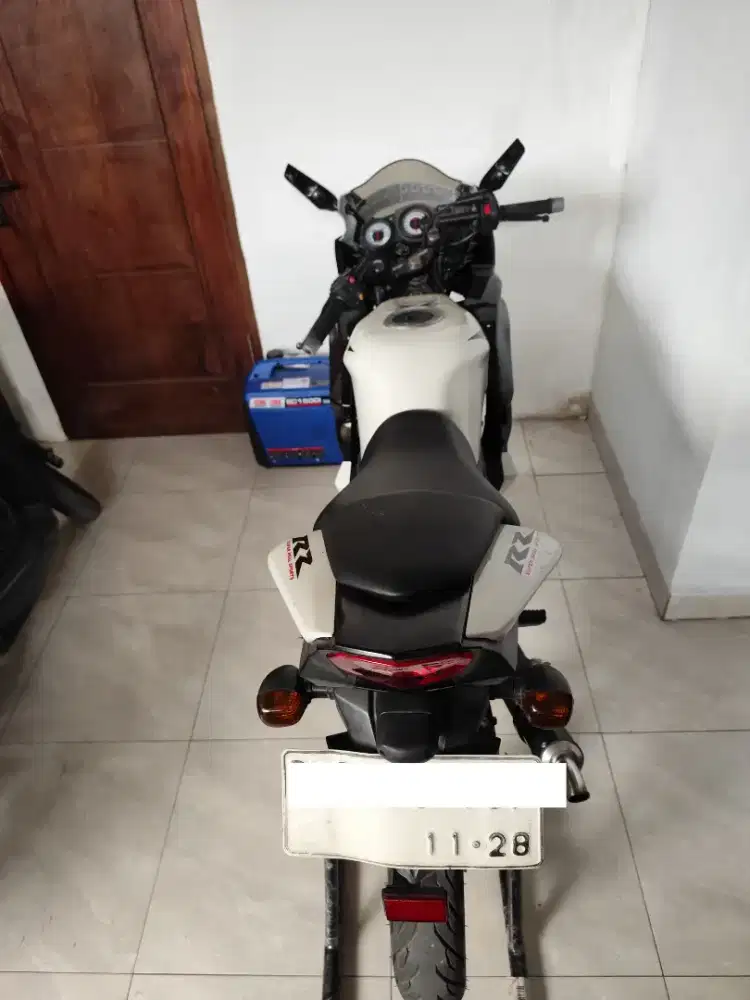 Ninja RR Putih SE