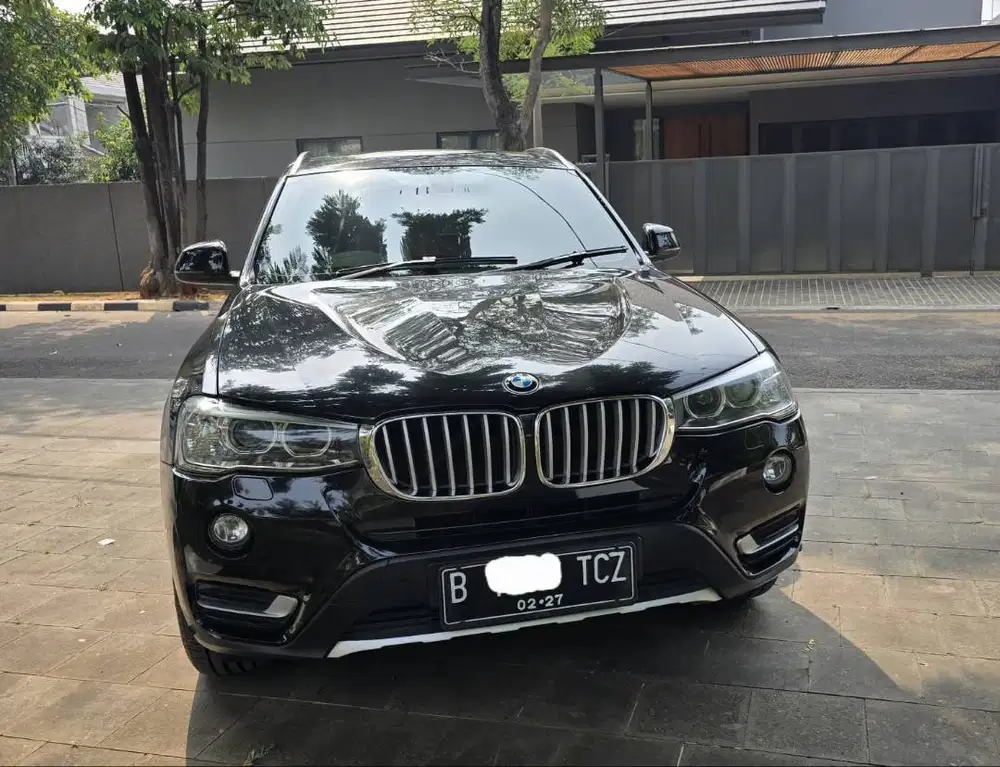 Dijual BMW X3- XDrive 20i - 2015- Bensin