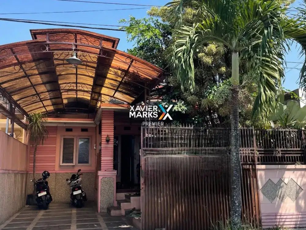 DIJUAL Rumah Minimalis Terawat Dg Fasilitas Ruang Senam Siap Huni Lingkungan Aman Dekat Pusat Kota dan RSSA Selangkah ke Kampus UB di JL Bunga-bunga