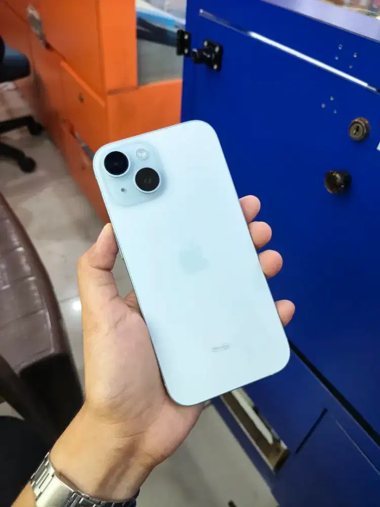 Seken iphone 15 128gb Garansi Resmi Apple