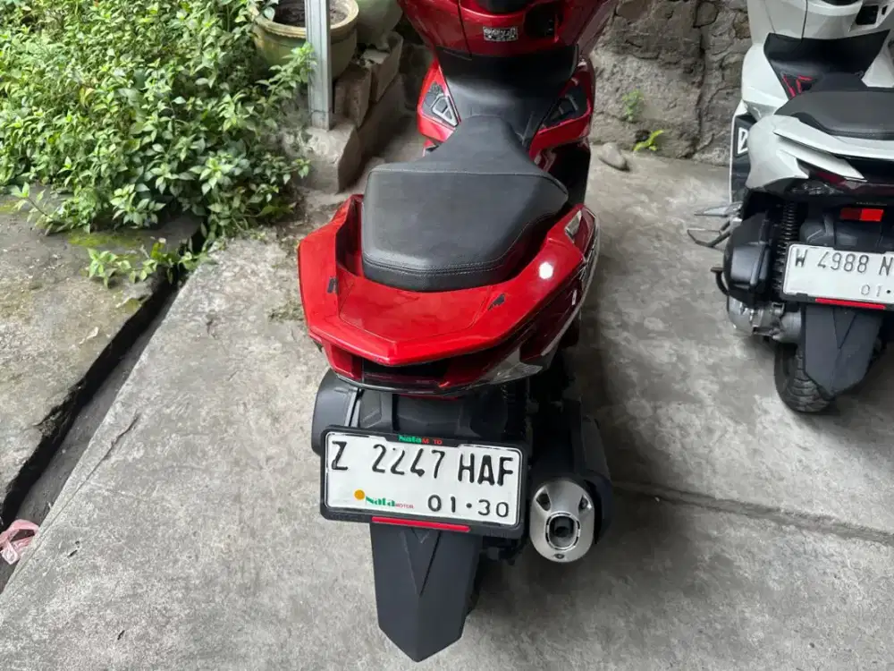 Motor Honda PCX 160cc Merah
