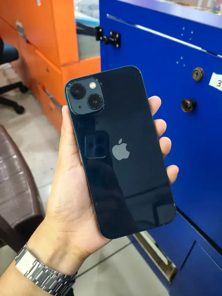 Seken iphone 13 128gb Garansi Resmi Apple