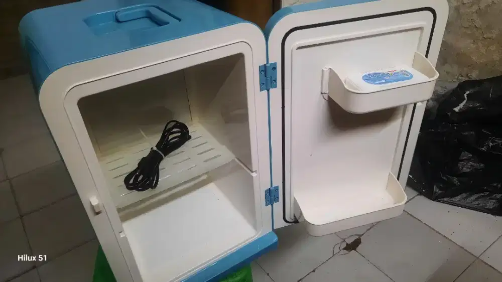 Mini Kulkas Mobicool Portable