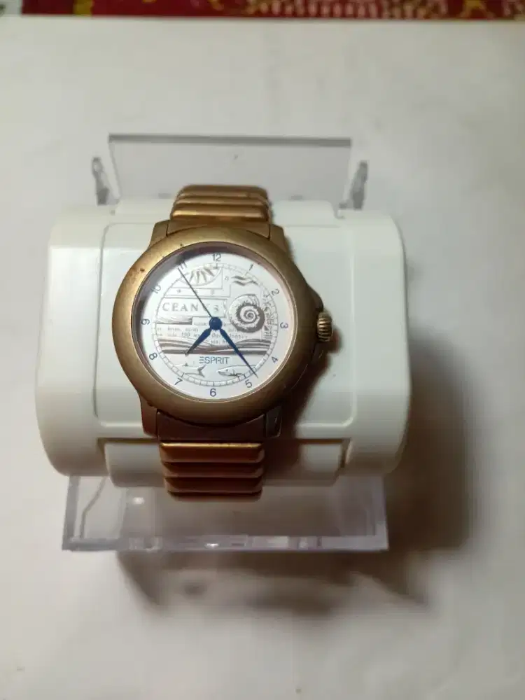 Jam tangan Esprit