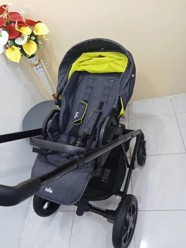 Dijual cepat stroller joie chrome DLX