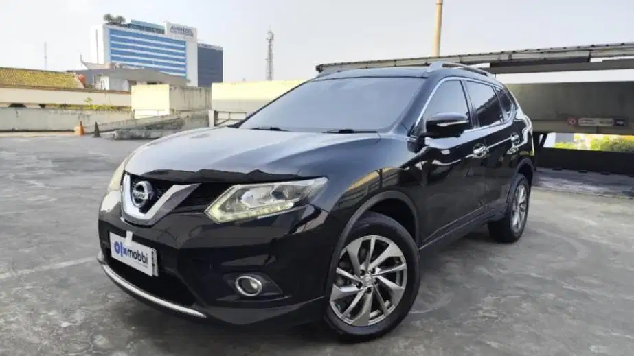 DP RENDAH Nissan XTrail 2.5 Bensin-AT 2015 UYE