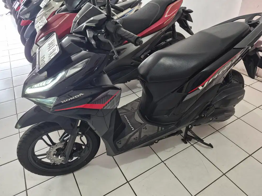 VARIO 125 CBS 2023 OKe  cas/ kredit DP 500