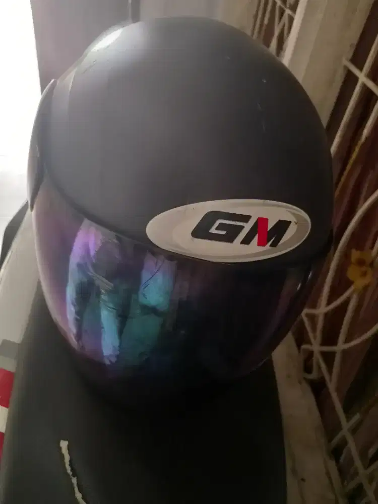 Dijual helm Gm doff warna hitam