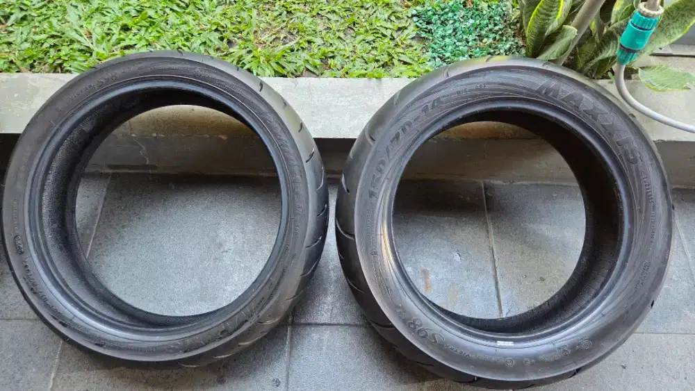 Ban Maxxis Victra S98 ST XMAX