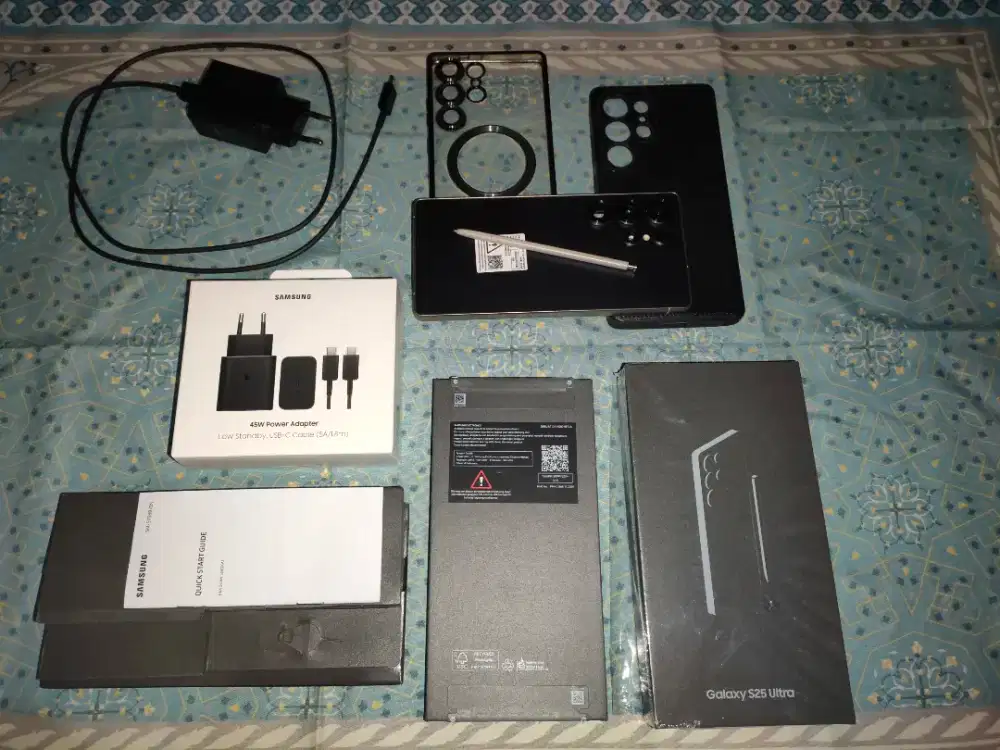 Samsung s25 ultra 12/512 like new