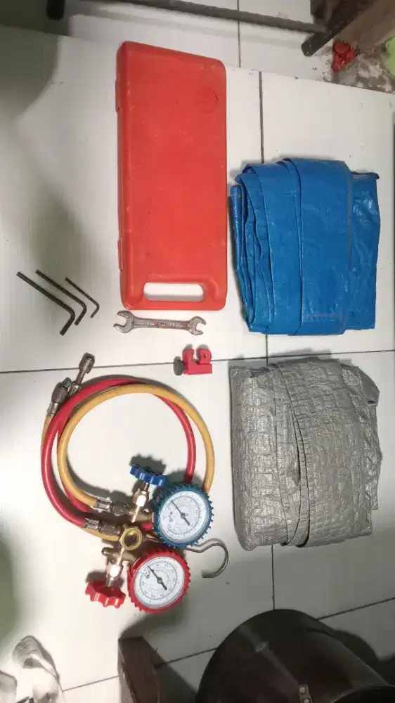 Alat instalasi ac
