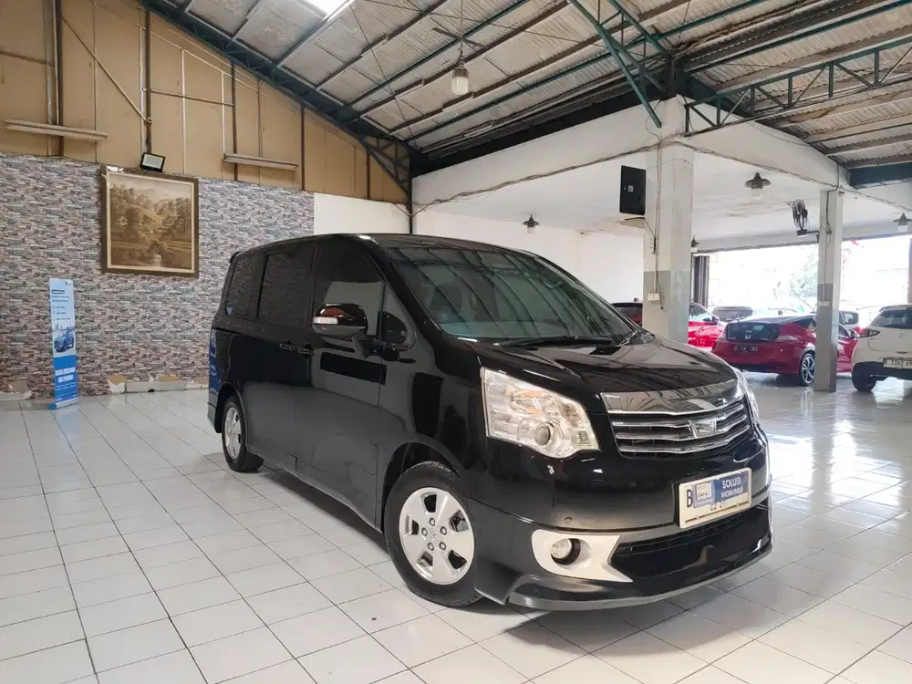 Toyota Nav 1 V 2.0 AT 2013 Pajak Panjang Mulus Terawat