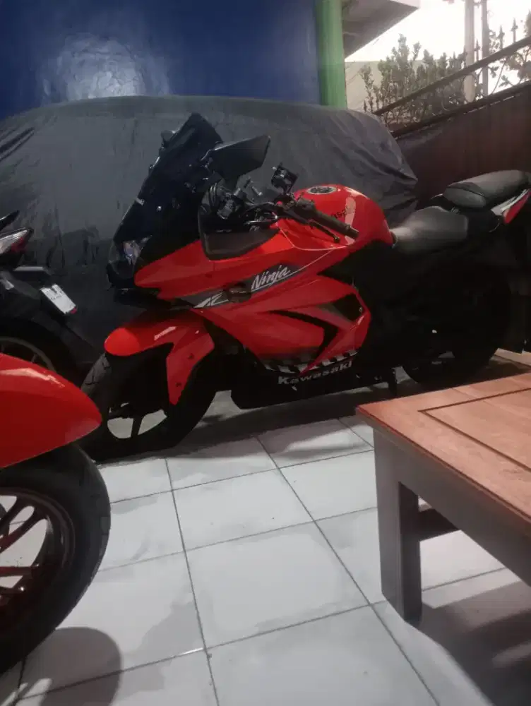 Bantu jual motor ninja 250 karburator