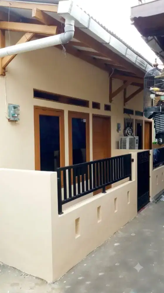 RUMAH DI KOTRAKAN TAHUNAN