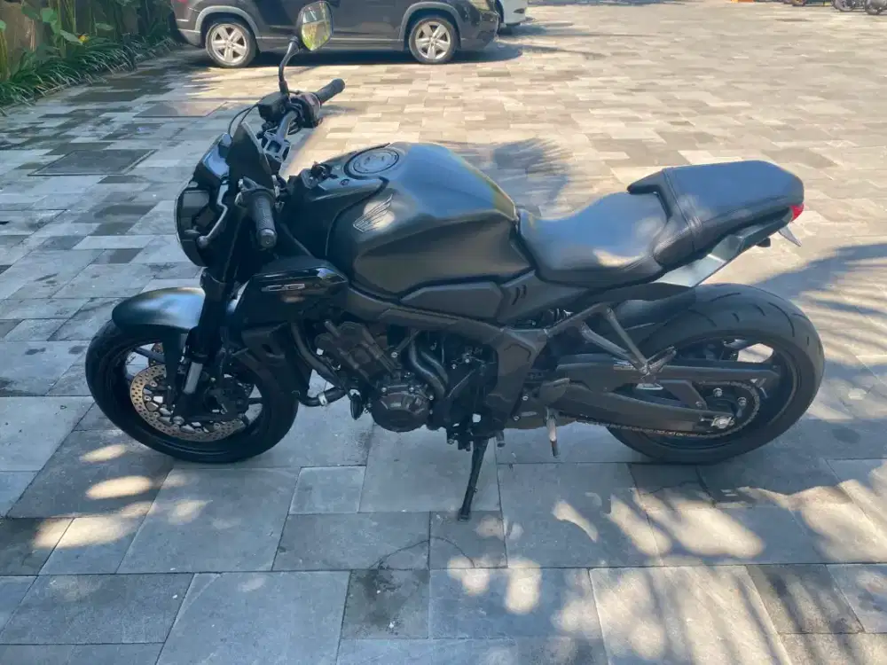 HONDA CB650R BLACK LIKE A NEW