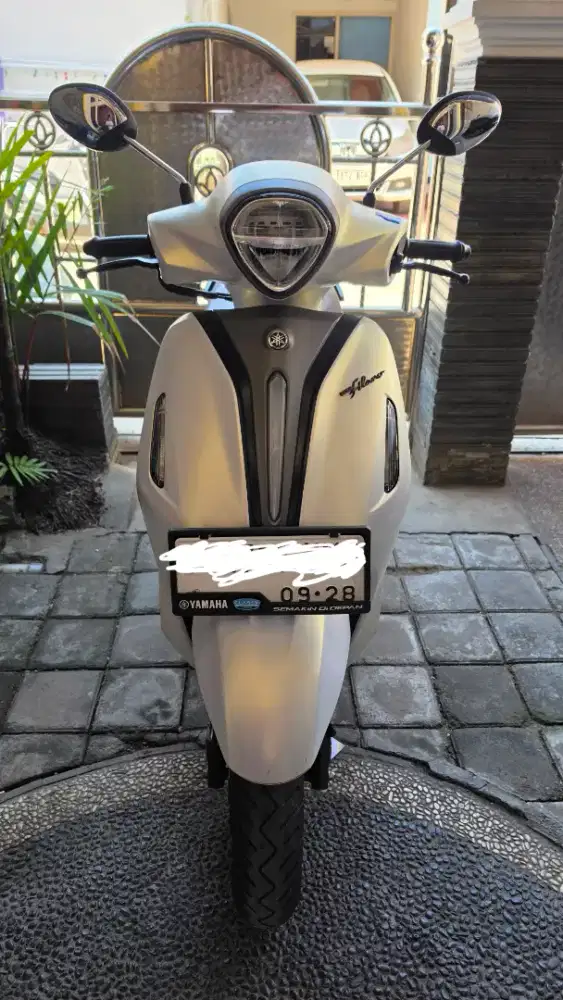 Yamaha grand filano white 2023