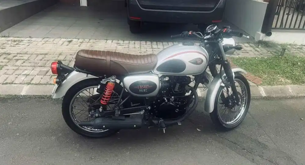 Dijual Kawasaki W175 SE 2023