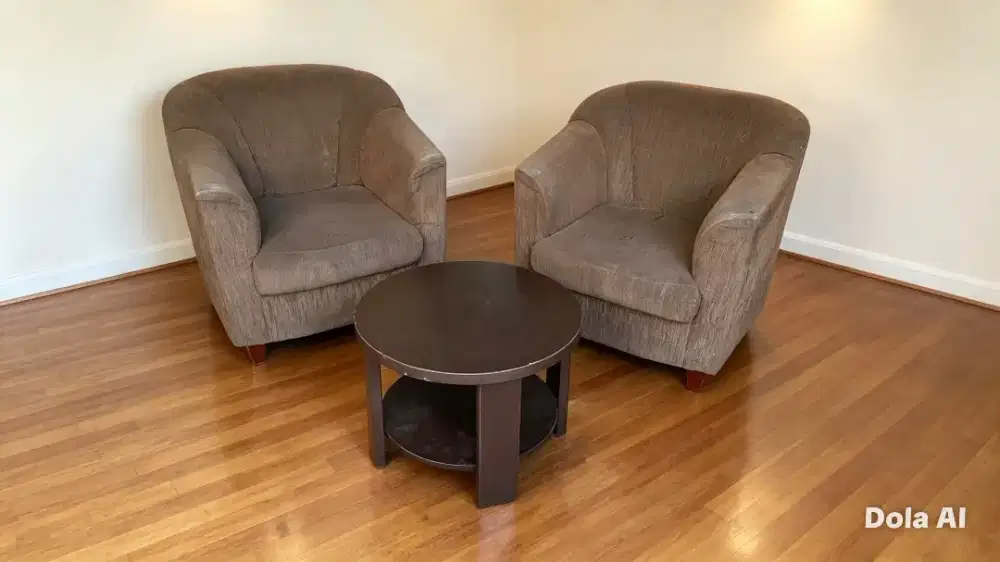 2 sofa single seater + meja kayu bulat