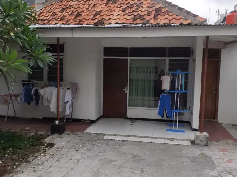 Dijual Rumah Second Gandeng 484 m² Salemba Jakarta Pusat Dekat RSCM UI & RS Carolus, Cocok Kos-kosan