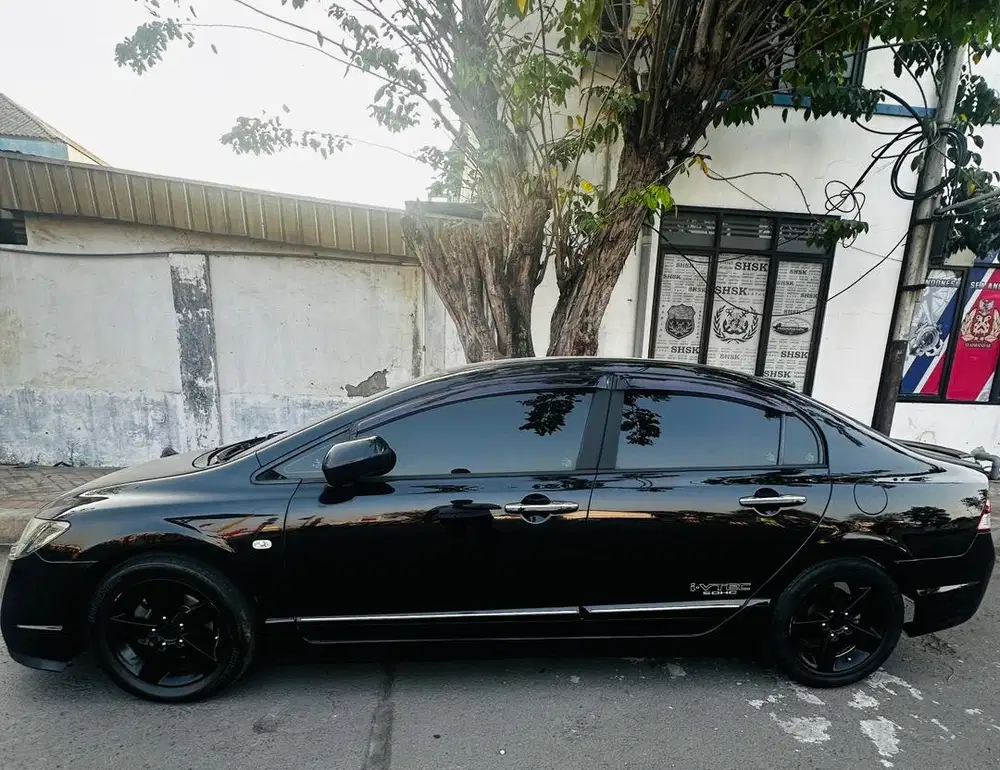 CIVIC FD 1.8 BLACK